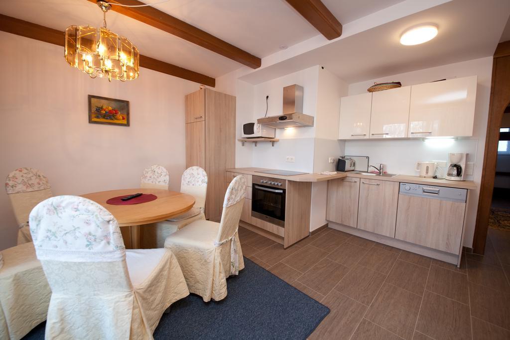 Haus Hoffmann Apartamento Sonnenalpe Nassfeld Exterior foto