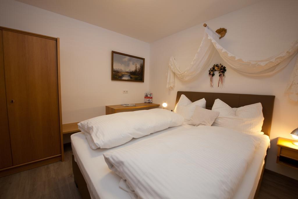 Haus Hoffmann Apartamento Sonnenalpe Nassfeld Exterior foto
