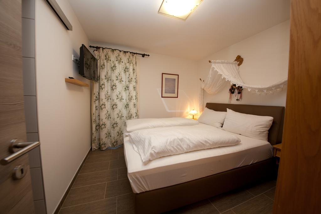 Haus Hoffmann Apartamento Sonnenalpe Nassfeld Exterior foto