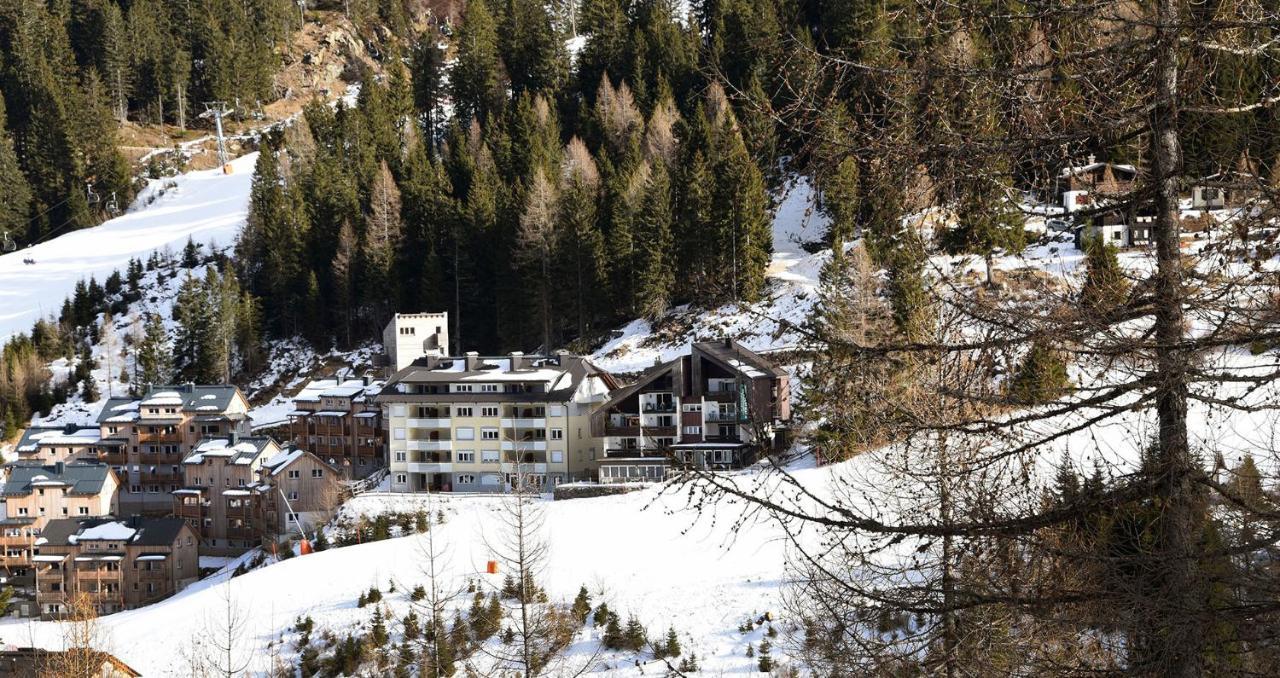 Haus Hoffmann Apartamento Sonnenalpe Nassfeld Exterior foto