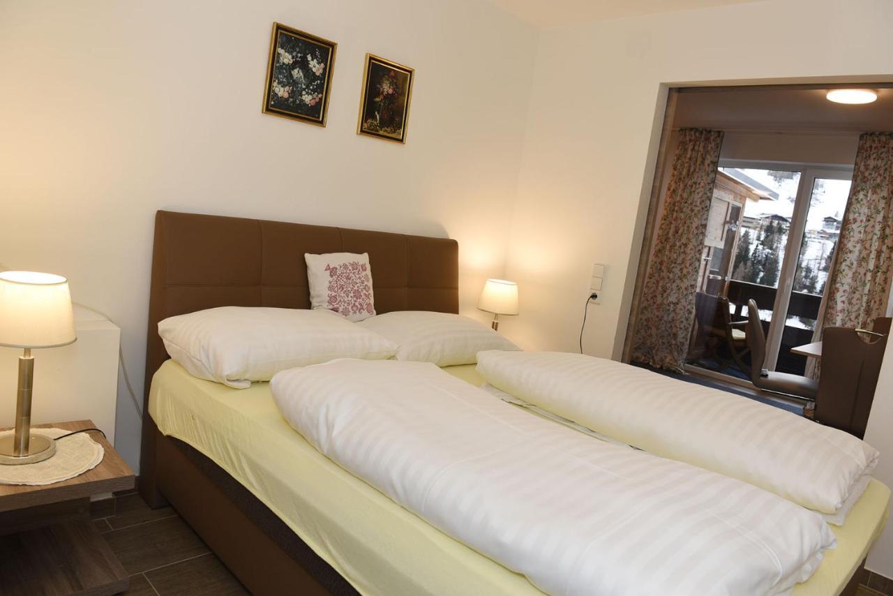 Haus Hoffmann Apartamento Sonnenalpe Nassfeld Exterior foto